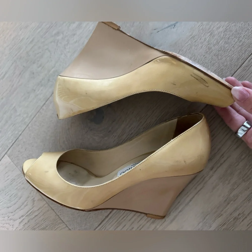 Jimmy Choo Baxen Patent Peep-Toe Wedge Pump size 37.5 Beige color